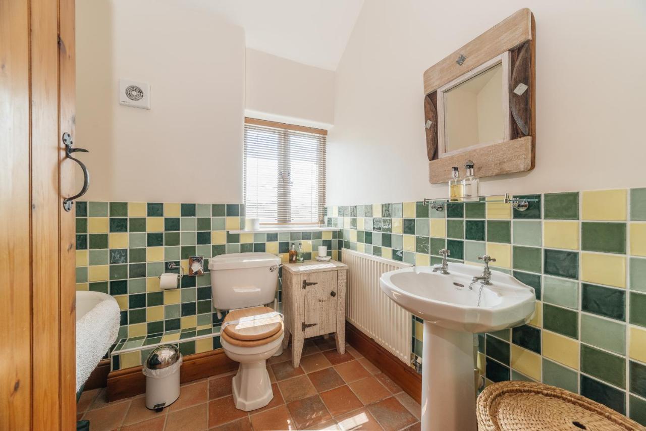 Swallow Barn At Millfields Farm Cottages آشبورن المظهر الخارجي الصورة